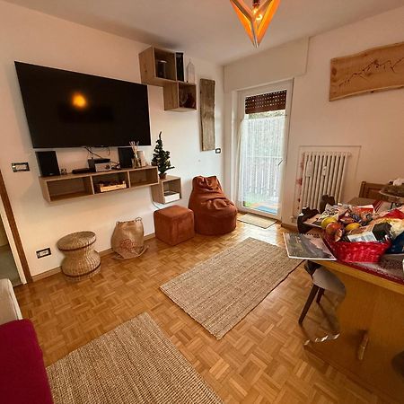 Costalungahouse Trekkingbikeski Selfcheck-In Apartment كاريزا آل لاغو المظهر الخارجي الصورة