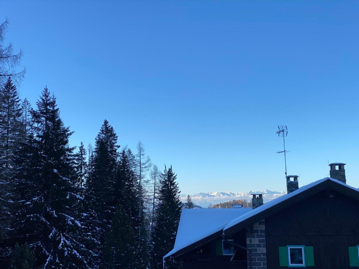 Costalungahouse Trekkingbikeski Selfcheck-In Apartment كاريزا آل لاغو المظهر الخارجي الصورة