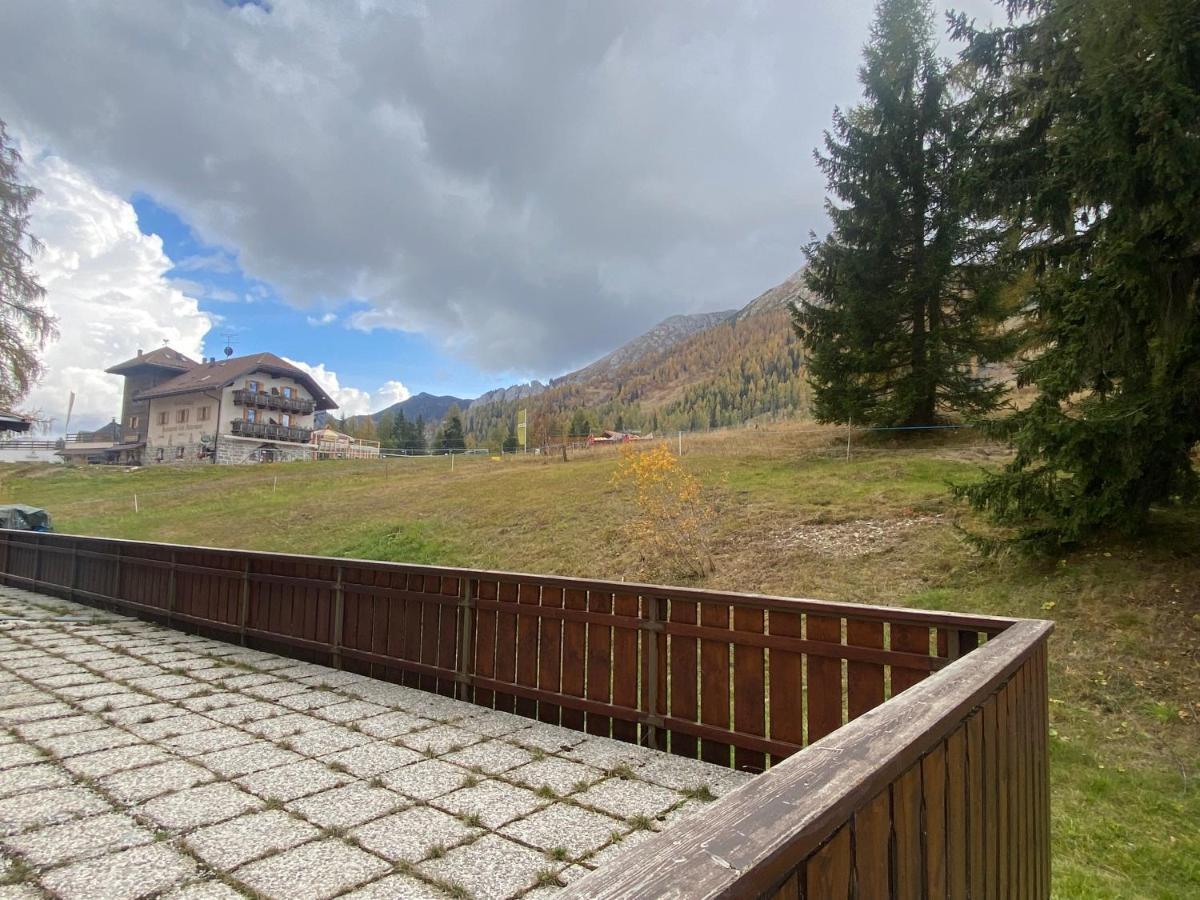 Costalungahouse Trekkingbikeski Selfcheck-In Apartment كاريزا آل لاغو المظهر الخارجي الصورة
