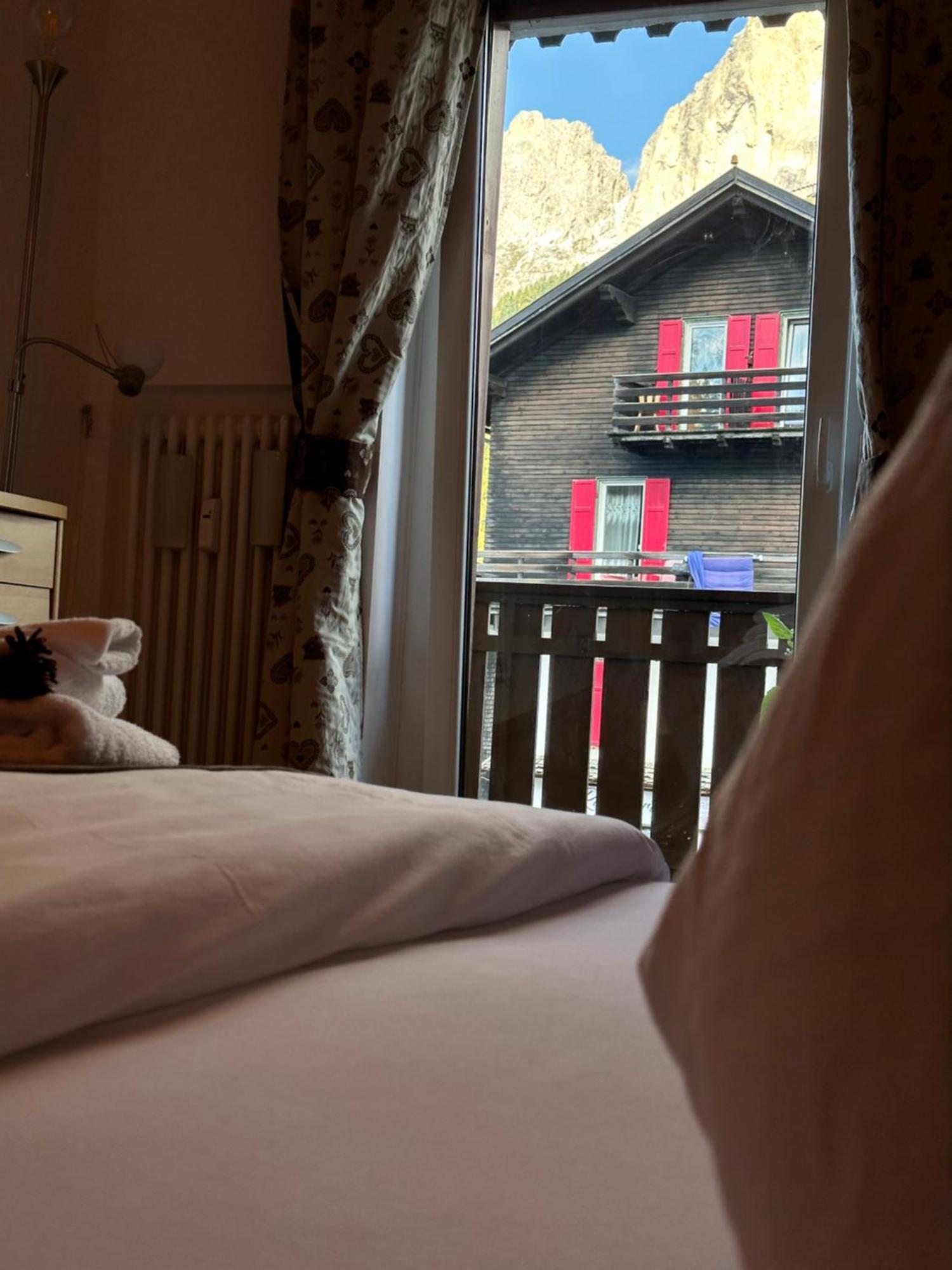 Costalungahouse Trekkingbikeski Selfcheck-In Apartment كاريزا آل لاغو المظهر الخارجي الصورة