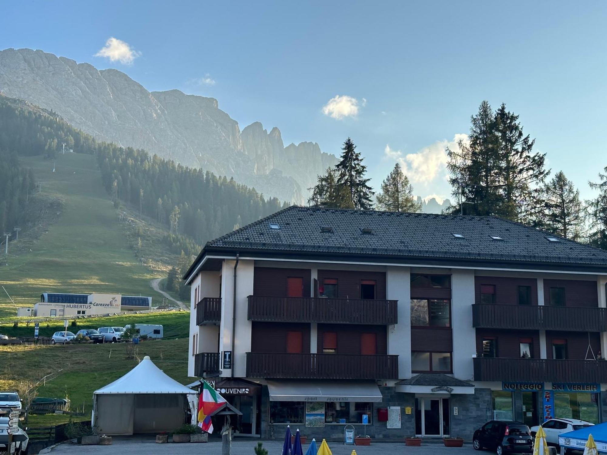 Costalungahouse Trekkingbikeski Selfcheck-In Apartment كاريزا آل لاغو المظهر الخارجي الصورة