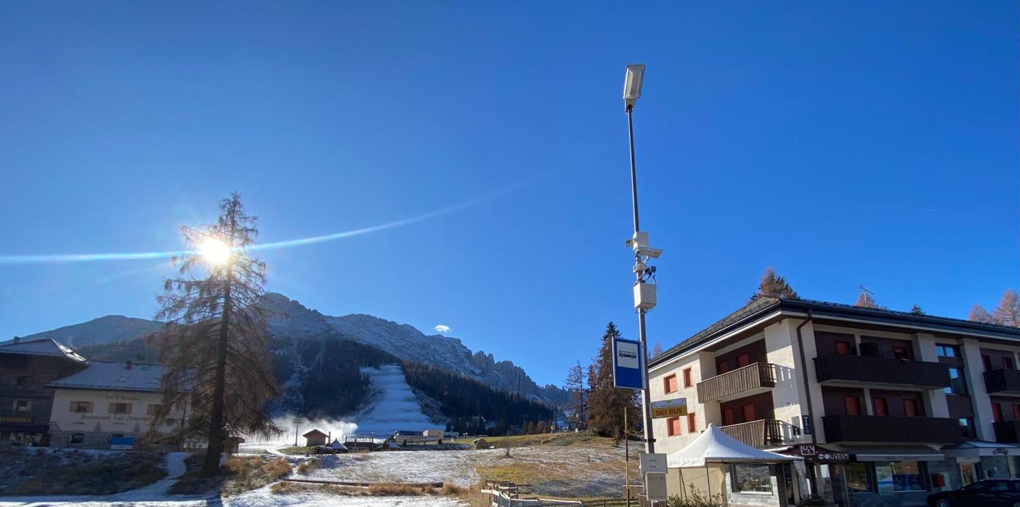 Costalungahouse Trekkingbikeski Selfcheck-In Apartment كاريزا آل لاغو المظهر الخارجي الصورة